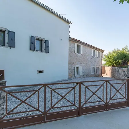 Villa Famiglia *